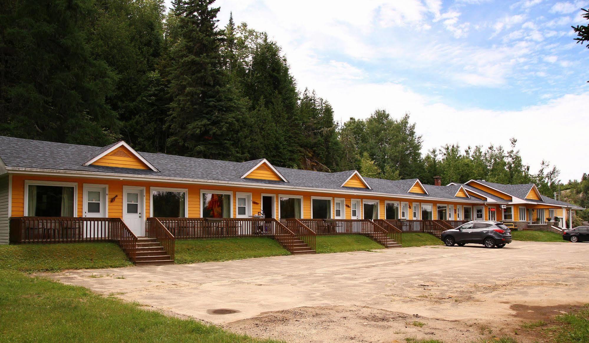 Motel 149 Mont-Tremblant Kültér fotó
